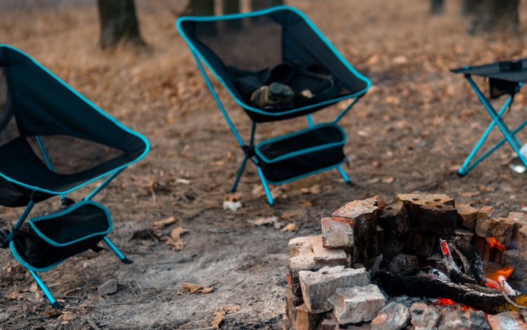 folding camp chairs and camper van tables